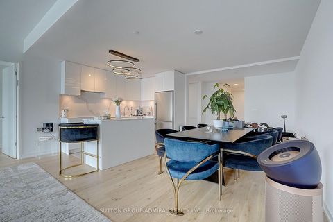 Photo 16 at 712 - 8 Beverley Glen Boulevard, Beverley Glen, Vaughan