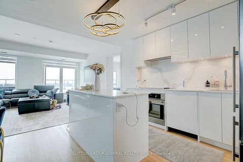 Photo 17 at 712 - 8 Beverley Glen Boulevard, Beverley Glen, Vaughan