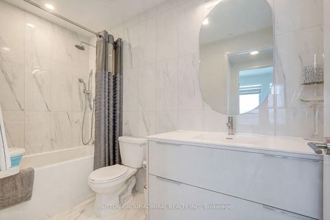 Photo 33 at 712 - 8 Beverley Glen Boulevard, Beverley Glen, Vaughan