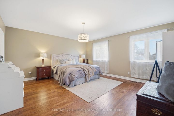 Photo 35 at 20 Creston Road, Glen Park, Toronto
