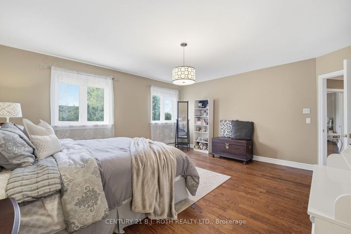 Photo 36 at 20 Creston Road, Glen Park, Toronto