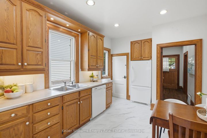 Photo 13 at 100 Burk Street, Vanier, Oshawa