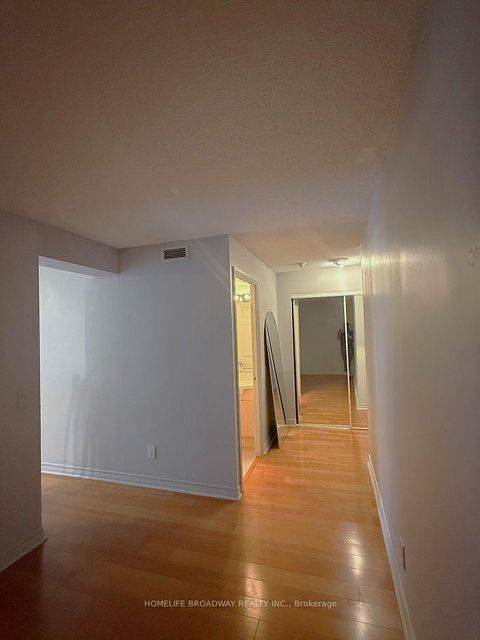 Photo 14 at 1111 - 763 Bay Street, Bay Street Corridor, Toronto