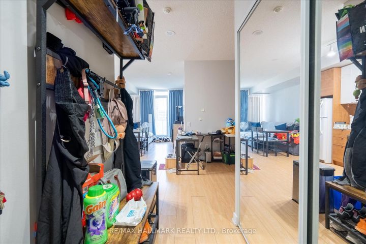 Photo 7 at 2110 - 121 Mcmahon Drive, Bayview Village, Toronto