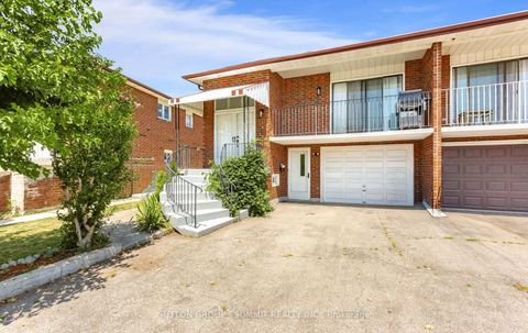 Photo 2 at 20 SAWMILL Road, Jane Heights, Toronto