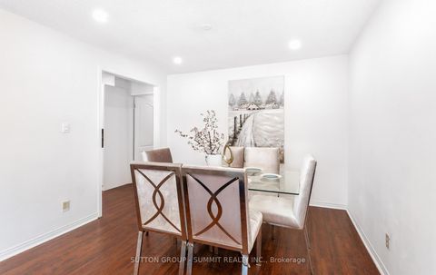 Photo 13 at 20 SAWMILL Road, Jane Heights, Toronto
