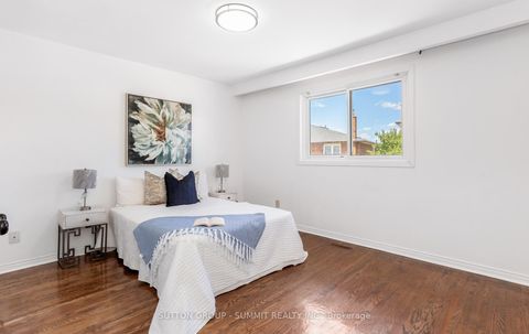 Photo 25 at 20 SAWMILL Road, Jane Heights, Toronto
