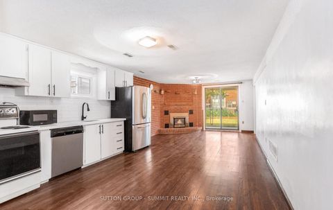 Photo 36 at 20 SAWMILL Road, Jane Heights, Toronto