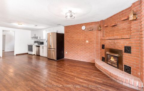 Photo 38 at 20 SAWMILL Road, Jane Heights, Toronto