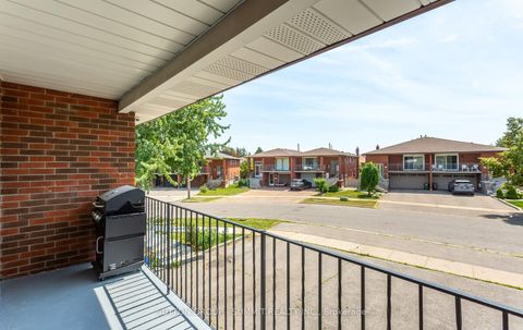 Photo 45 at 20 SAWMILL Road, Jane Heights, Toronto