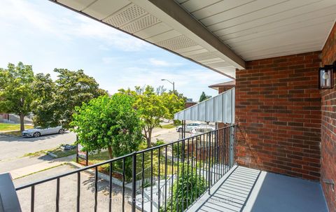 Photo 46 at 20 SAWMILL Road, Jane Heights, Toronto