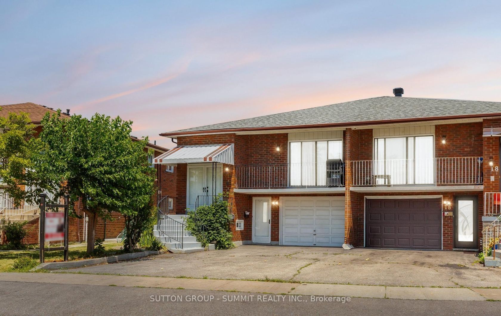 20 SAWMILL Road, Jane Heights, Toronto 