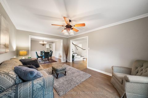 Photo 14 at 718 Firth Court, College Manor, Newmarket