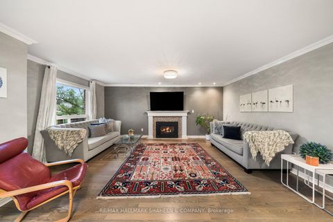 Photo 16 at 718 Firth Court, College Manor, Newmarket
