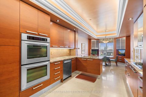 Photo 6 at UPH4 - 662 Sheppard Avenue E, Bayview Village, Toronto