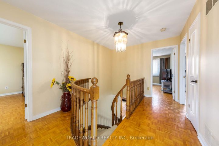 Photo 22 at 46 Winlock Park, Newtonbrook East, Toronto