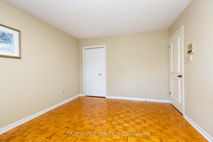 Photo 28 at 46 Winlock Park, Newtonbrook East, Toronto