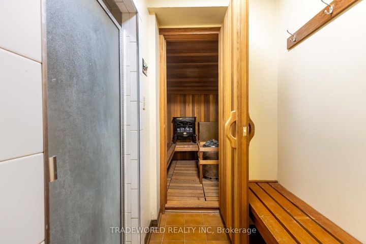Photo 39 at 46 Winlock Park, Newtonbrook East, Toronto