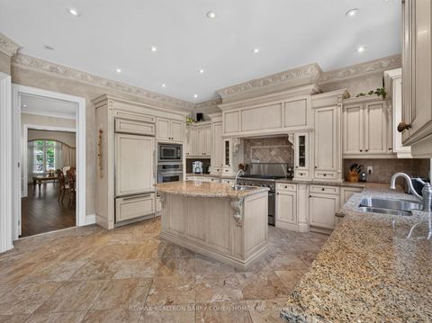 Photo 7 at 57 Yorkminster Road, Windfields, Toronto