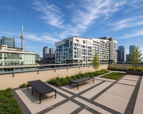 Photo 7 at 401 - 60 Bathurst Street, Niagara, Toronto