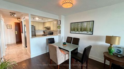 Photo 4 at 1009 - 398 Eglinton Avenue E, Mount Pleasant East, Toronto