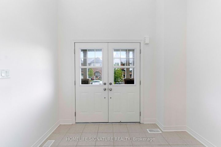 Photo 6 at 1211 Drinkle Crescent, Eastdale, Oshawa
