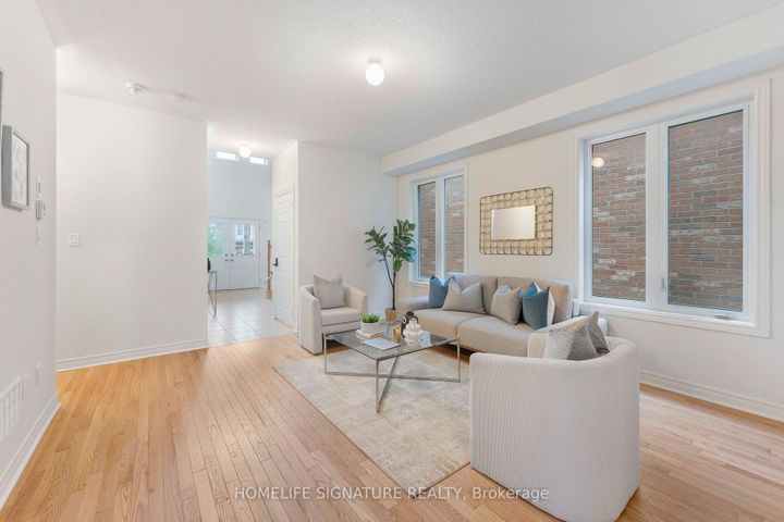 Photo 8 at 1211 Drinkle Crescent, Eastdale, Oshawa