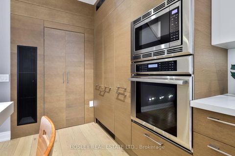 Photo 16 at 107 - 40 Oaklands Avenue, St. Clair, Toronto
