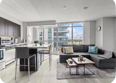 Photo 1 at 620 - 215 Fort York Boulevard, Niagara, Toronto