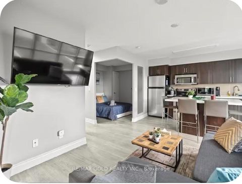 Photo 4 at 620 - 215 Fort York Boulevard, Niagara, Toronto