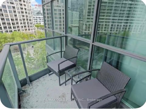 Photo 16 at 620 - 215 Fort York Boulevard, Niagara, Toronto