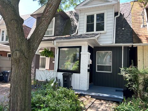 Photo 1 at 280 Kenilworth Avenue, The Beaches, Toronto