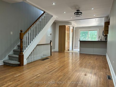 Photo 10 at 280 Kenilworth Avenue, The Beaches, Toronto
