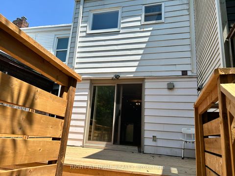 Photo 16 at 280 Kenilworth Avenue, The Beaches, Toronto
