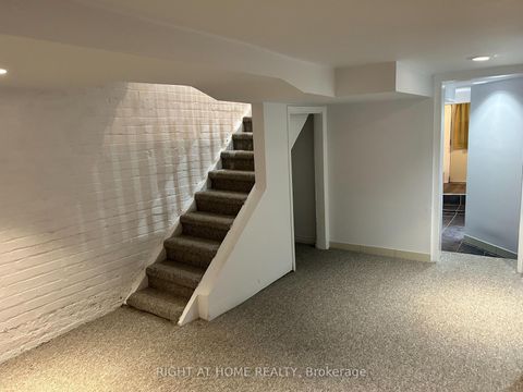 Photo 27 at 280 Kenilworth Avenue, The Beaches, Toronto