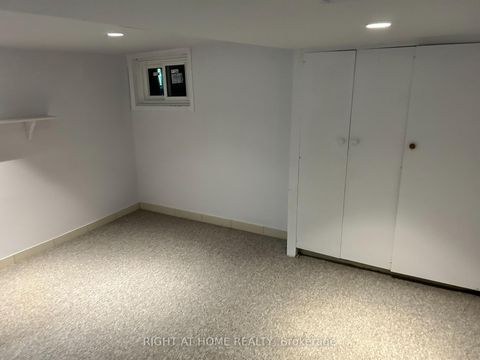 Photo 28 at 280 Kenilworth Avenue, The Beaches, Toronto