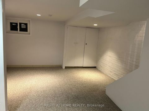 Photo 30 at 280 Kenilworth Avenue, The Beaches, Toronto