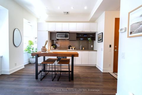 Photo 7 at 320 - 111 St Clair Avenue W, St. Clair, Toronto