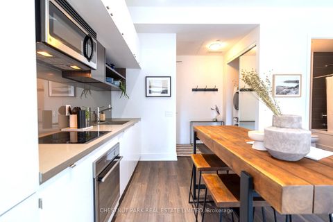 Photo 8 at 320 - 111 St Clair Avenue W, St. Clair, Toronto