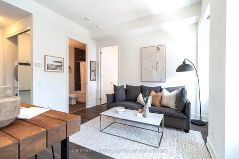 Photo 12 at 320 - 111 St Clair Avenue W, St. Clair, Toronto