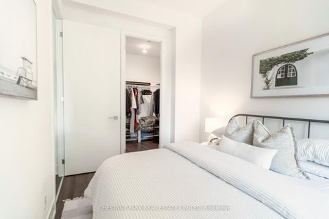 Photo 21 at 320 - 111 St Clair Avenue W, St. Clair, Toronto