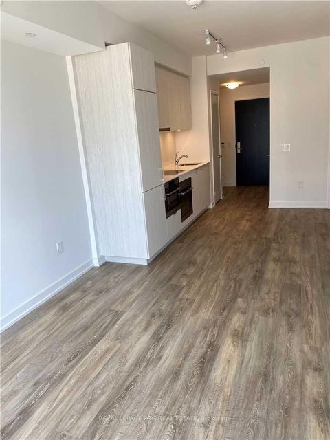 Photo 6 at 1403 - 158 Front Street E, Moss Park, Toronto