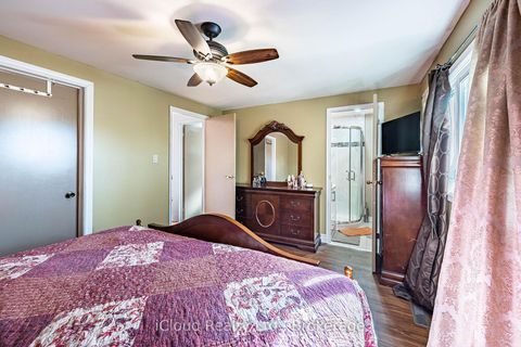 Photo 19 at 135 Autumn Glen Circle, Clairville, Toronto