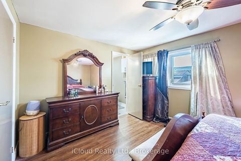 Photo 20 at 135 Autumn Glen Circle, Clairville, Toronto
