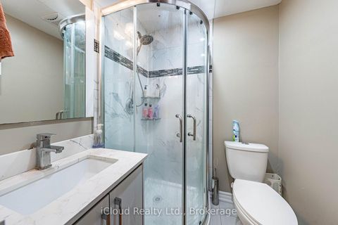 Photo 21 at 135 Autumn Glen Circle, Clairville, Toronto