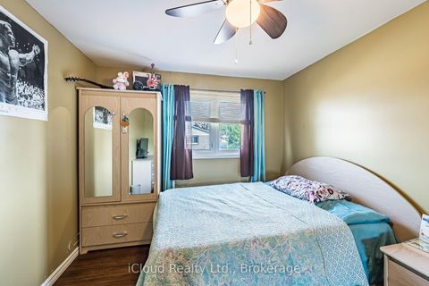 Photo 23 at 135 Autumn Glen Circle, Clairville, Toronto