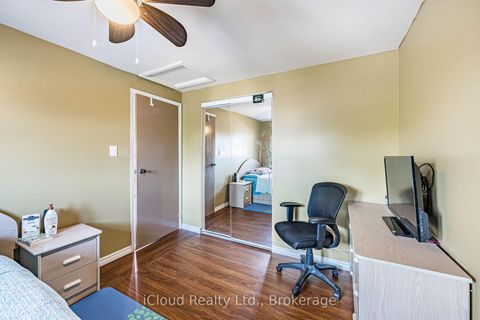 Photo 24 at 135 Autumn Glen Circle, Clairville, Toronto