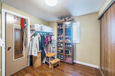 Photo 27 at 135 Autumn Glen Circle, Clairville, Toronto