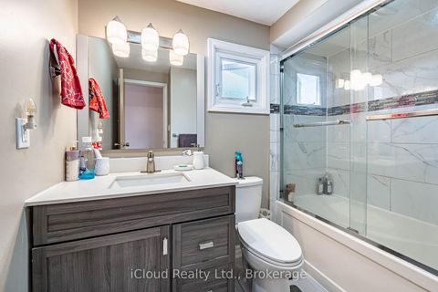 Photo 30 at 135 Autumn Glen Circle, Clairville, Toronto