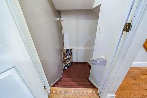 Photo 33 at 135 Autumn Glen Circle, Clairville, Toronto